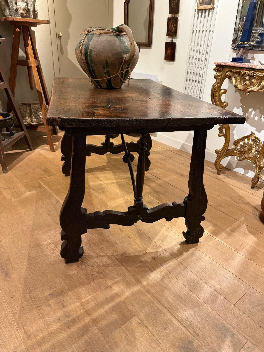 Table en noyer XVIIeme-photo-2