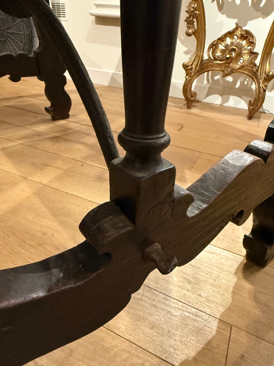 Table en noyer XVIIeme-photo-4