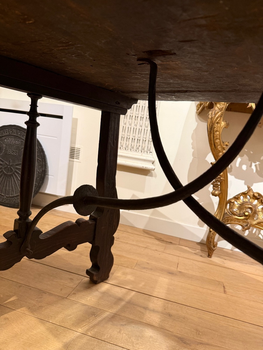 Table en noyer XVIIeme-photo-7