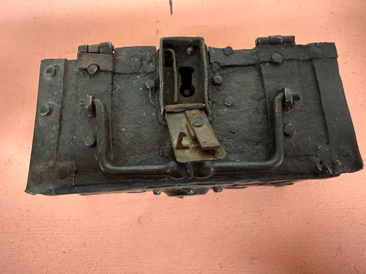 Miniature Iron Box-photo-2