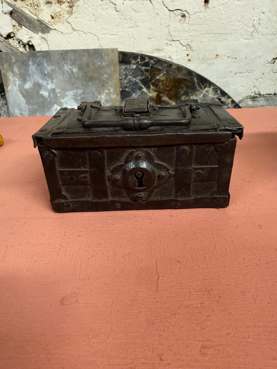 Miniature Iron Box-photo-4