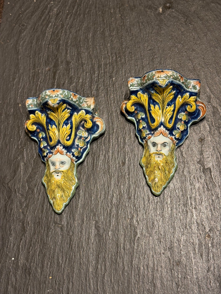 Pair Of Earthenware Brackets-photo-2
