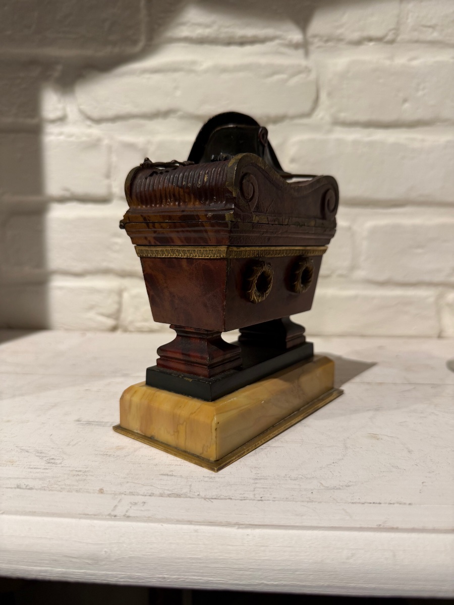 Bronze Box-photo-2