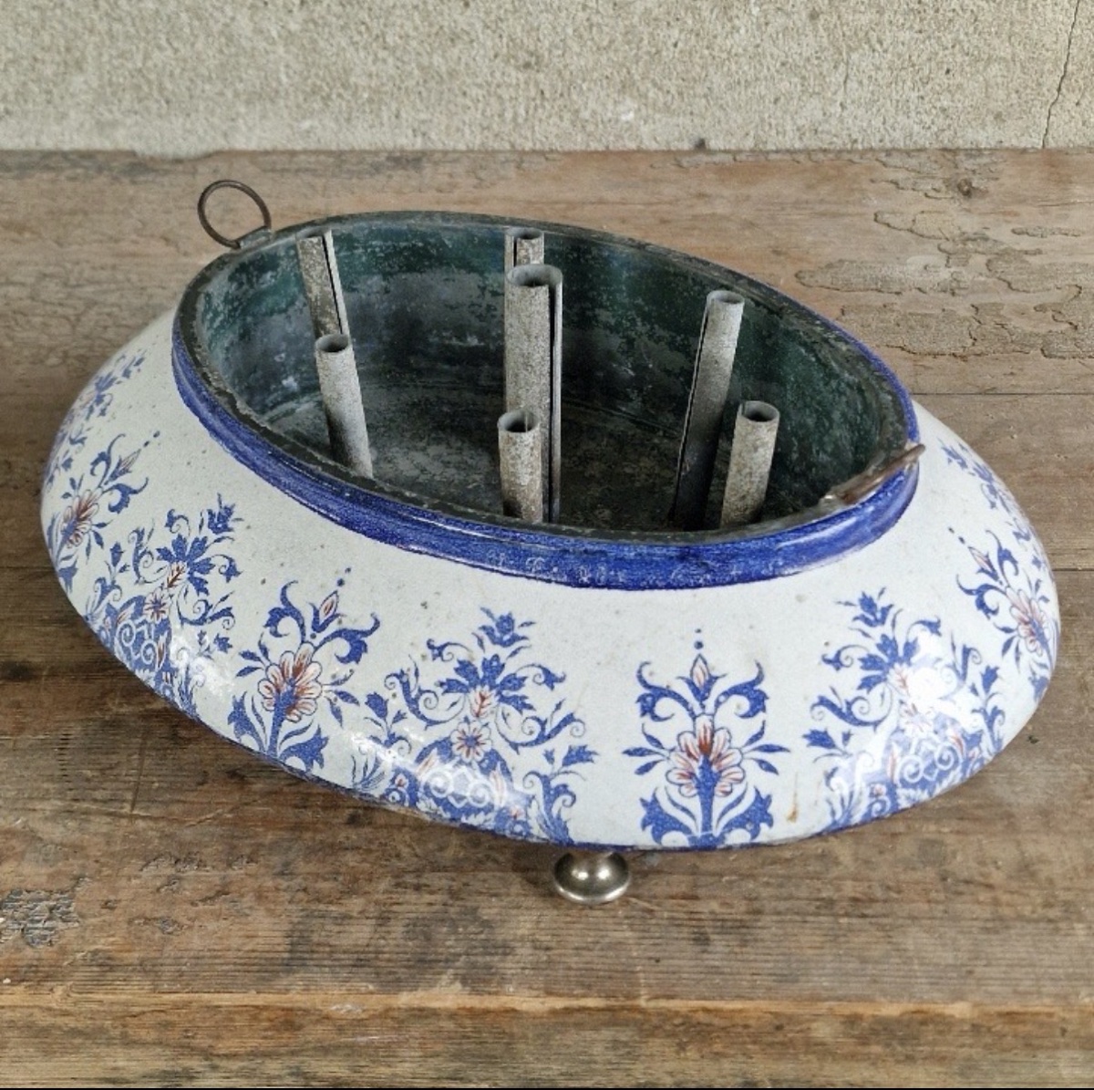 Enameled Cast-iron Flower Pick -photo-4