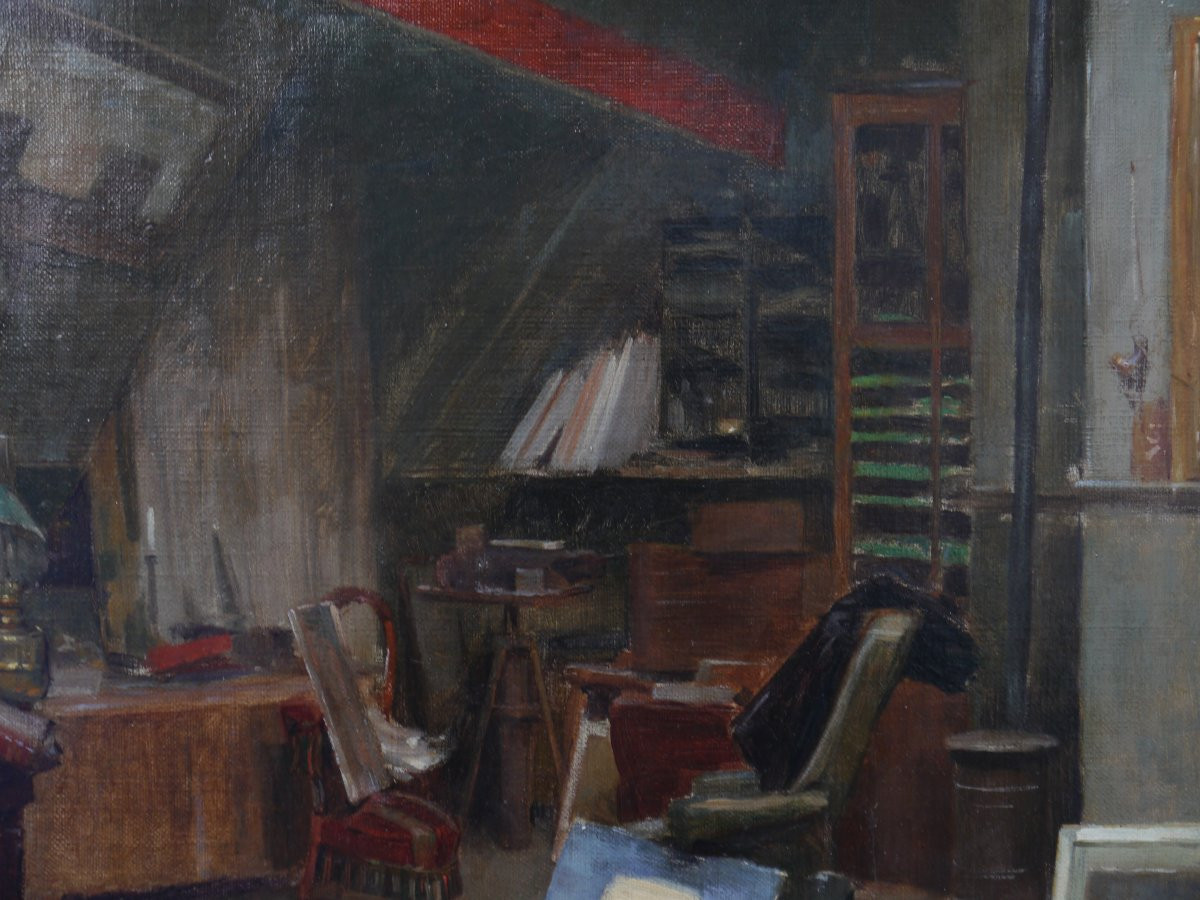 Un intérieur de collectionneur ou d'artiste sous les toits, vers 1900-photo-2