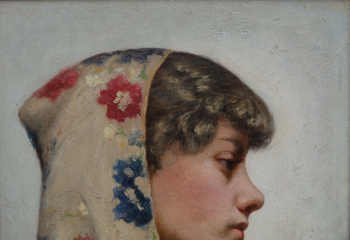 Jeune femme au foulard. Ecole vers 1900 monogrammée BM, cadre à canaux doré-photo-4