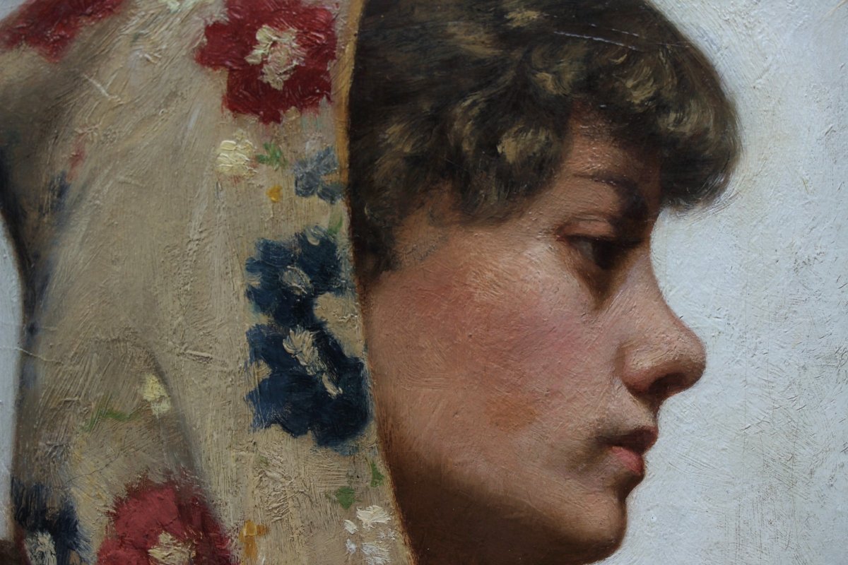 Jeune femme au foulard. Ecole vers 1900 monogrammée BM, cadre à canaux doré-photo-2