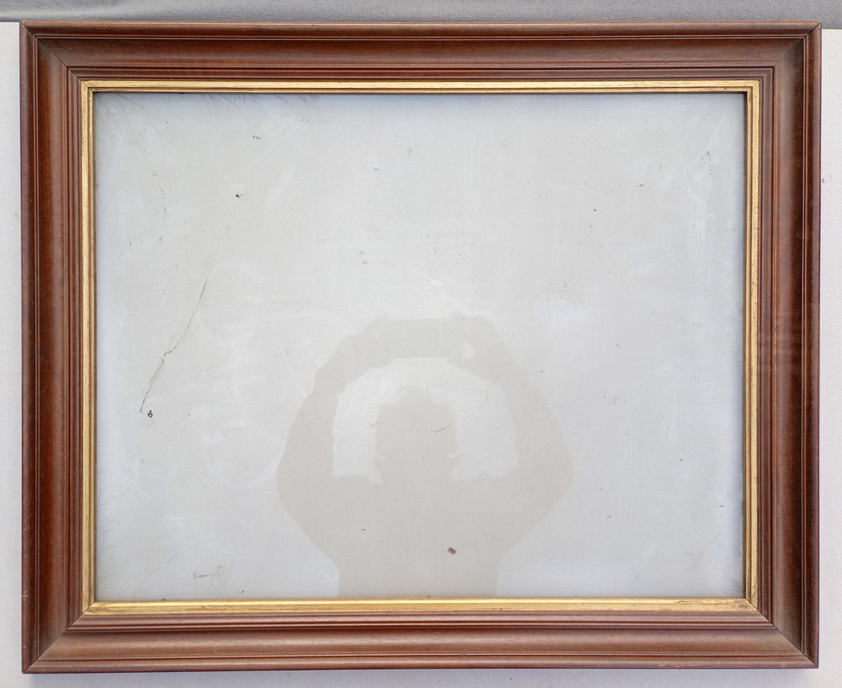 Cadre noyer mouluré, vue 63x49 cm