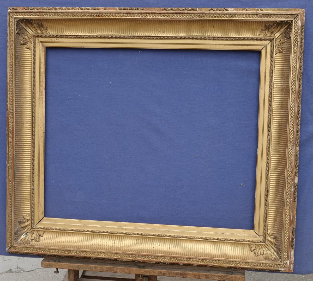 Beautiful 19th-century Gilt Frame With Fluting For A 15f Format (65x54), Image Size 63.8x52.3 Cm-photo-4