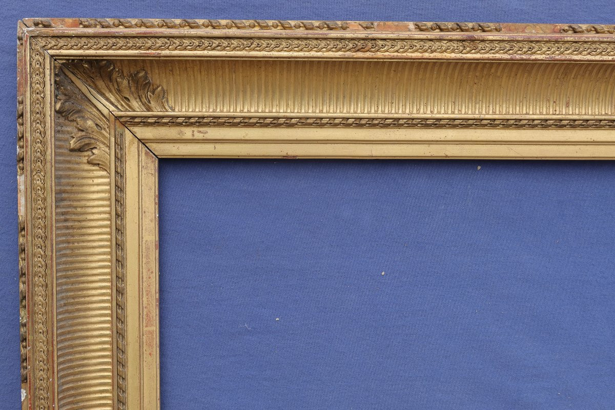 Beautiful 19th-century Gilt Frame With Fluting For A 15f Format (65x54), Image Size 63.8x52.3 Cm-photo-1