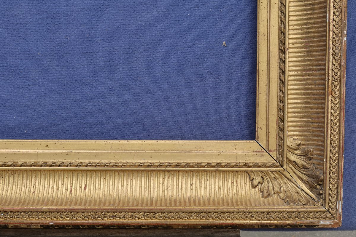 Beautiful 19th-century Gilt Frame With Fluting For A 15f Format (65x54), Image Size 63.8x52.3 Cm-photo-4