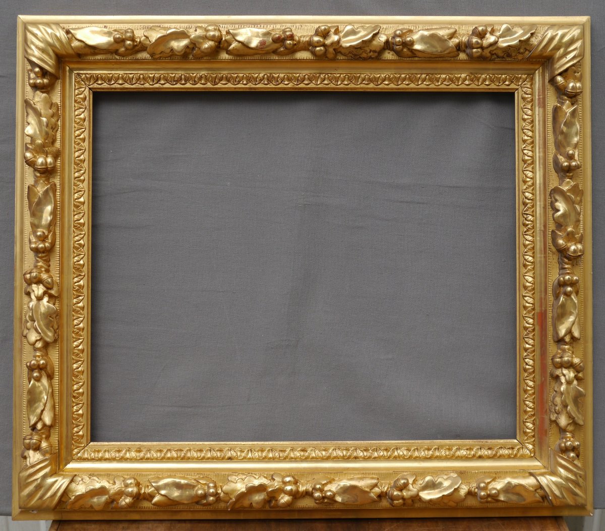 Beautiful 19th-century Gilded Frame, 64x52.5 Cm, For 15f Size-photo-8