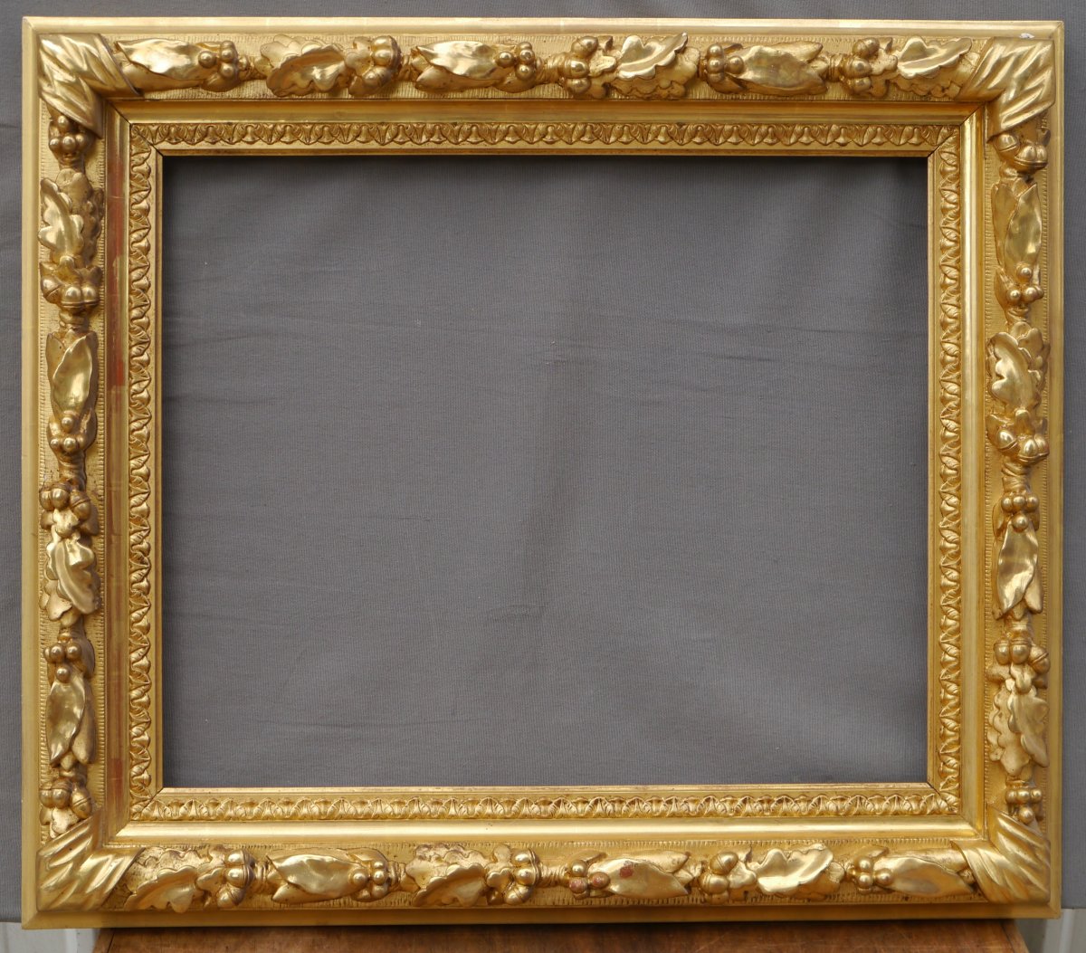 Beautiful 19th-century Gilded Frame, 64x52.5 Cm, For 15f Size