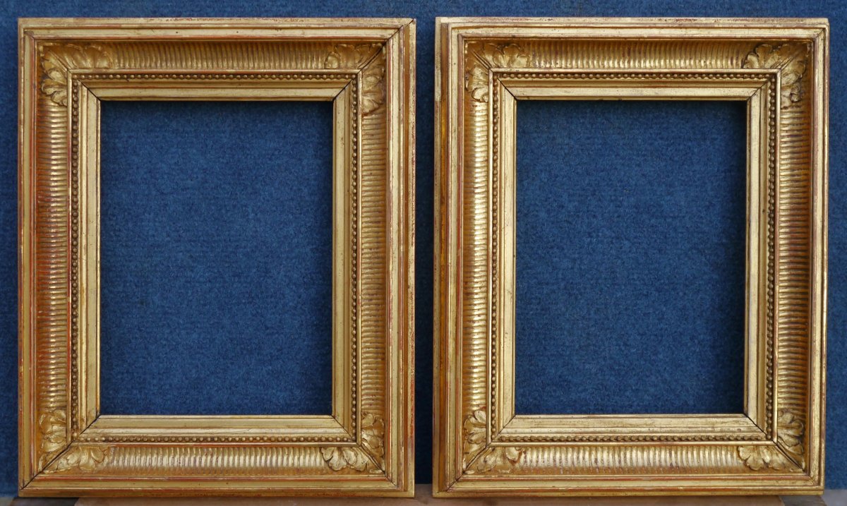 Pair Of Small 19th-century Gilded Frames With Grooved Sides; View Size 20.6 X 15.3 Cm. Size Approximately 1f