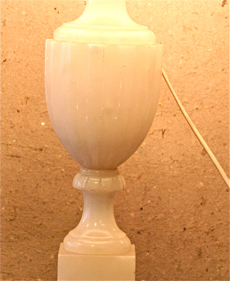 XIX Alabaster Lamp-photo-2
