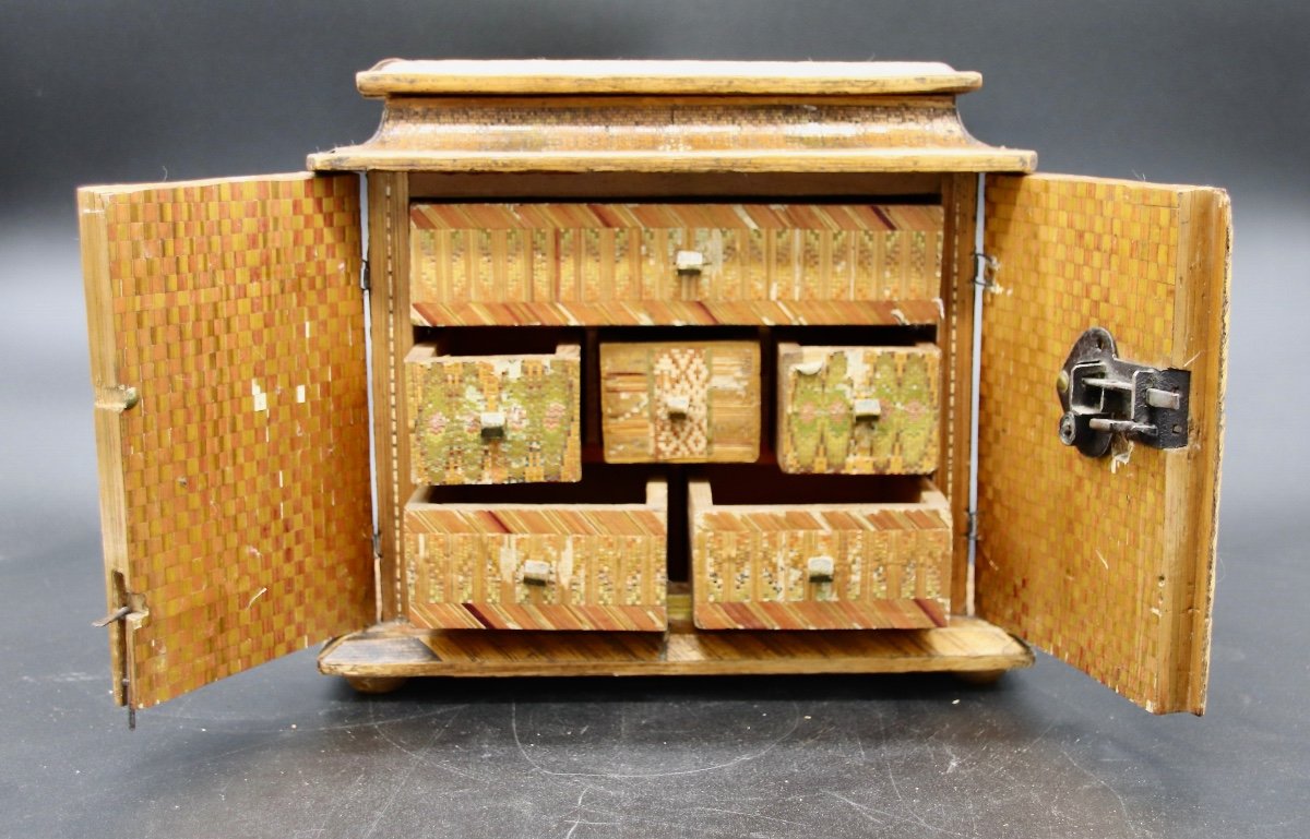 Cabinet En Marqueterie De Paille d'époque XVIIème-photo-2