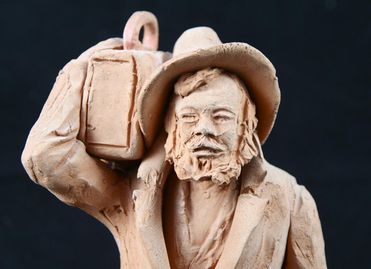 Terracotta "the Traveller" De Lillo Nicotra