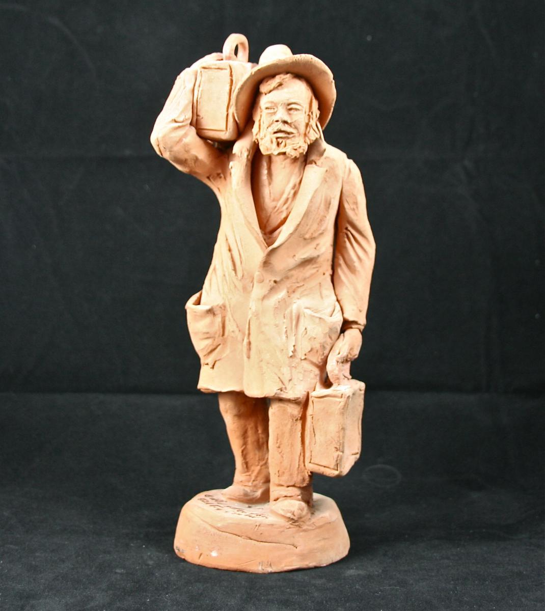 Terracotta "the Traveller" De Lillo Nicotra-photo-2