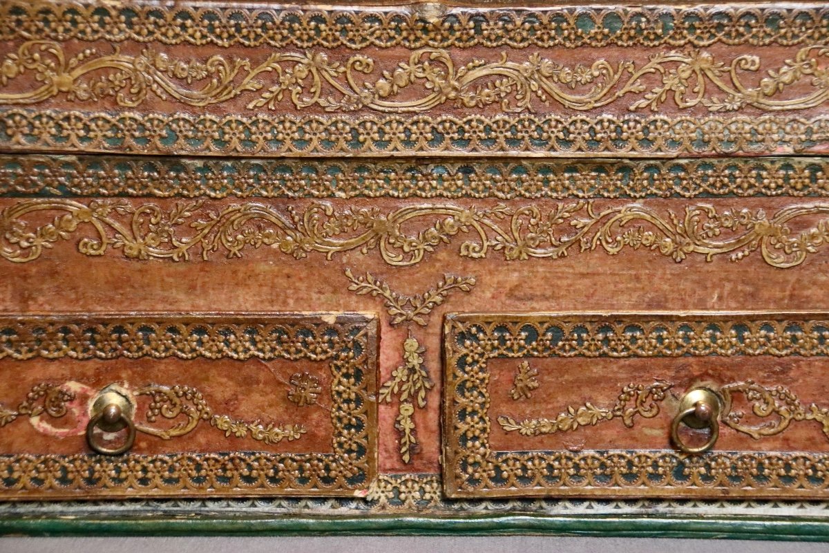 18th Century Cardboard Cabinet Box-photo-4
