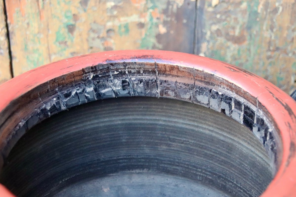 19th Century Japanese Hibachi Brazier In Lacquer -photo-5