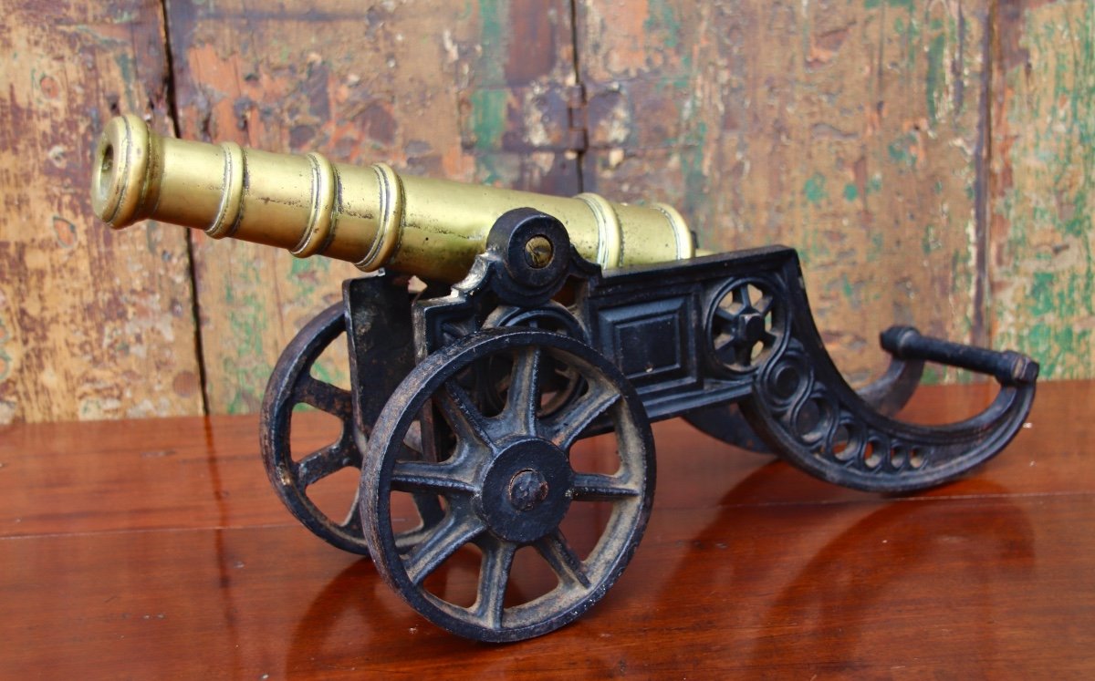 Pair Of Cast Iron And Bronze Cannons From The 19th Century-photo-2