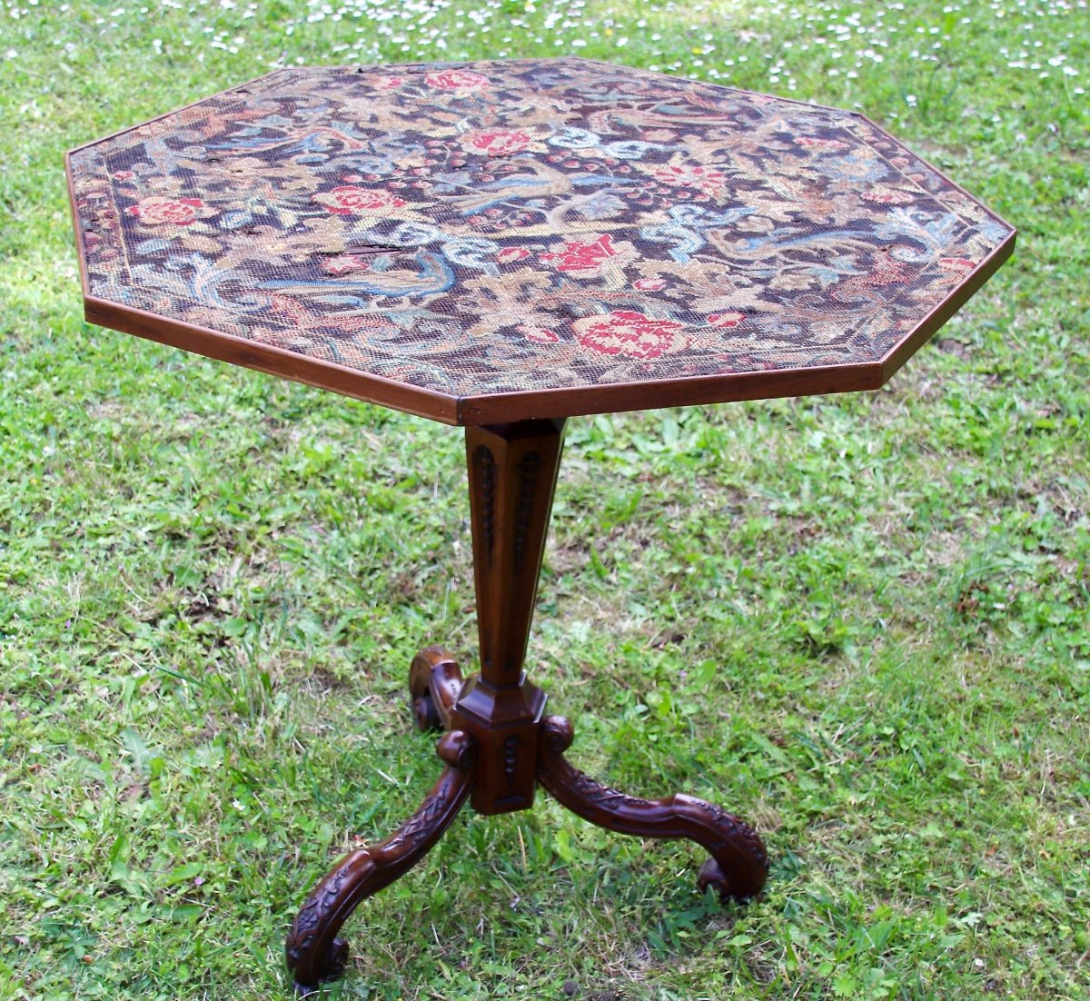 Louis XIV Period Pedestal Table In Carved Walnut With Period Tapestry