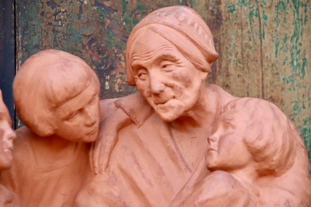 Groupe en terre cuite De G. Hauchecorne La Grand Mère Bretonne Et Ses Petrits Enfants -photo-2