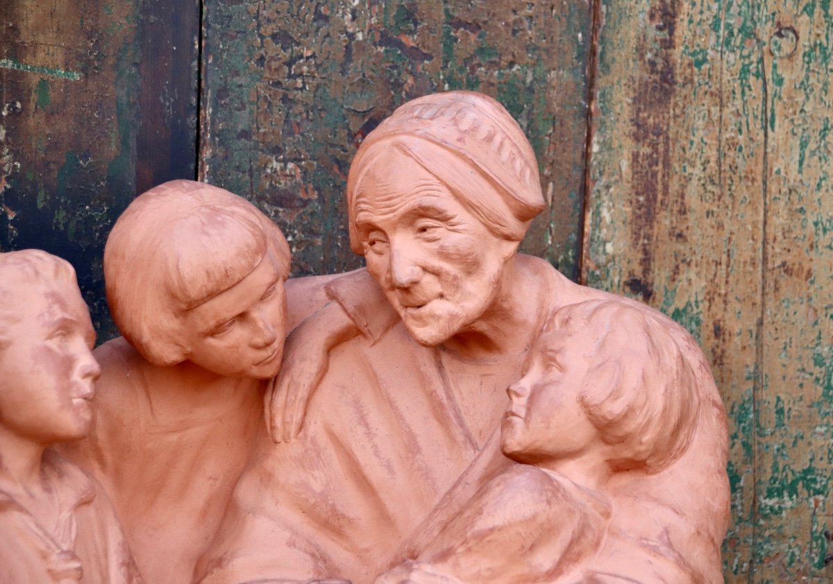 Groupe en terre cuite De G. Hauchecorne La Grand Mère Bretonne Et Ses Petrits Enfants -photo-6