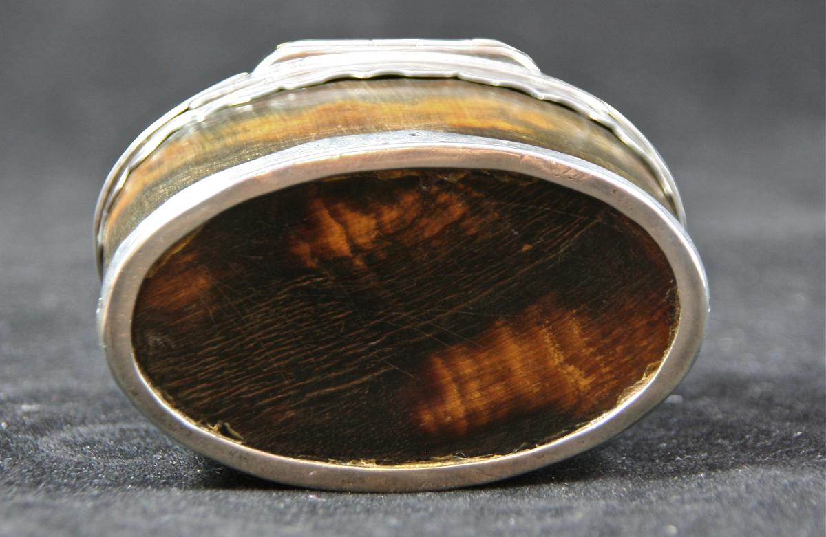 Snuffbox XVIII In Silver And Horn-photo-2