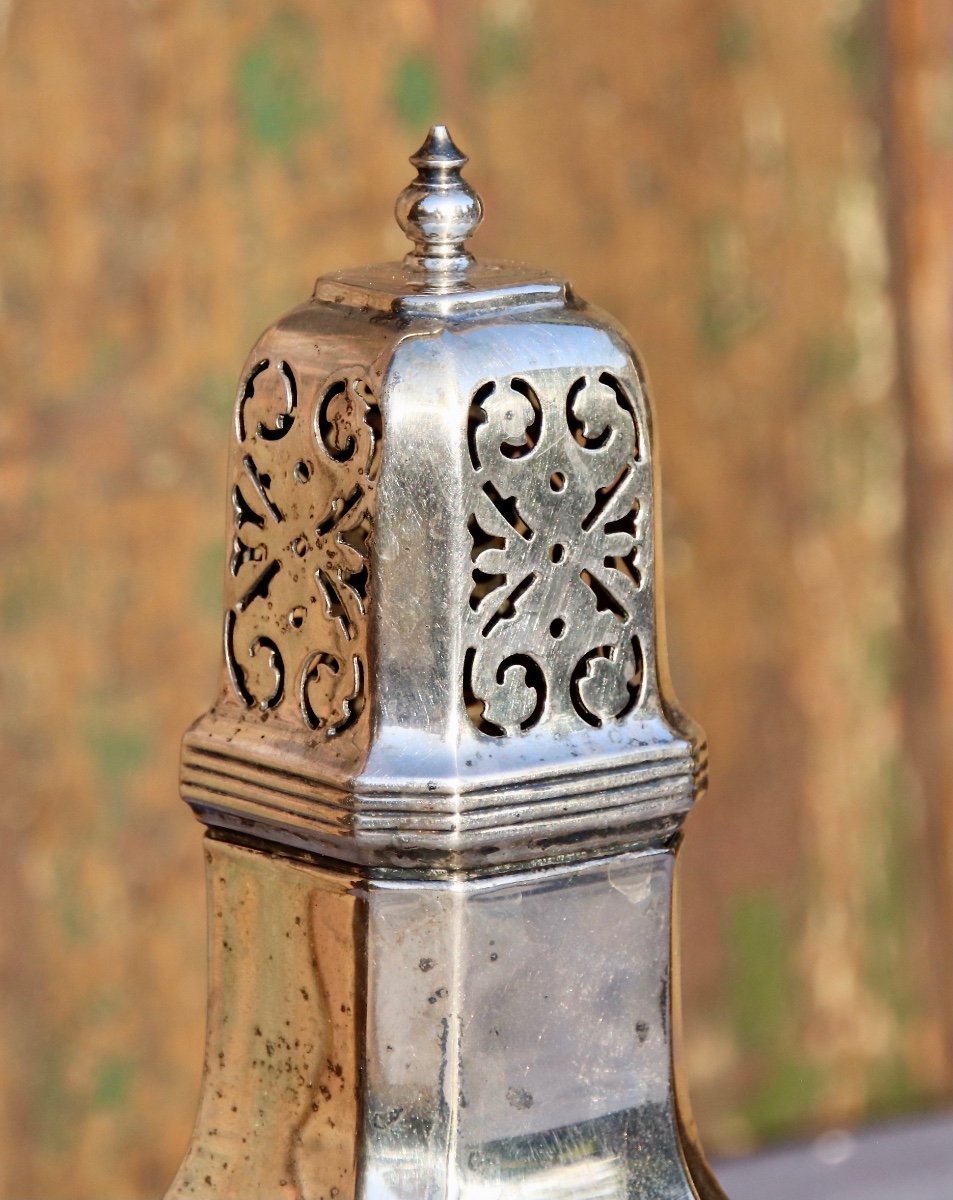 20th Century English Silver Metal Shaker -photo-3