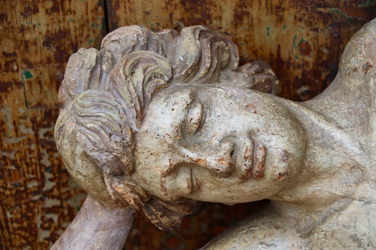 Sculpture d'Ange Allongé En Bois Polychrome d'époque XVIIIème -photo-2