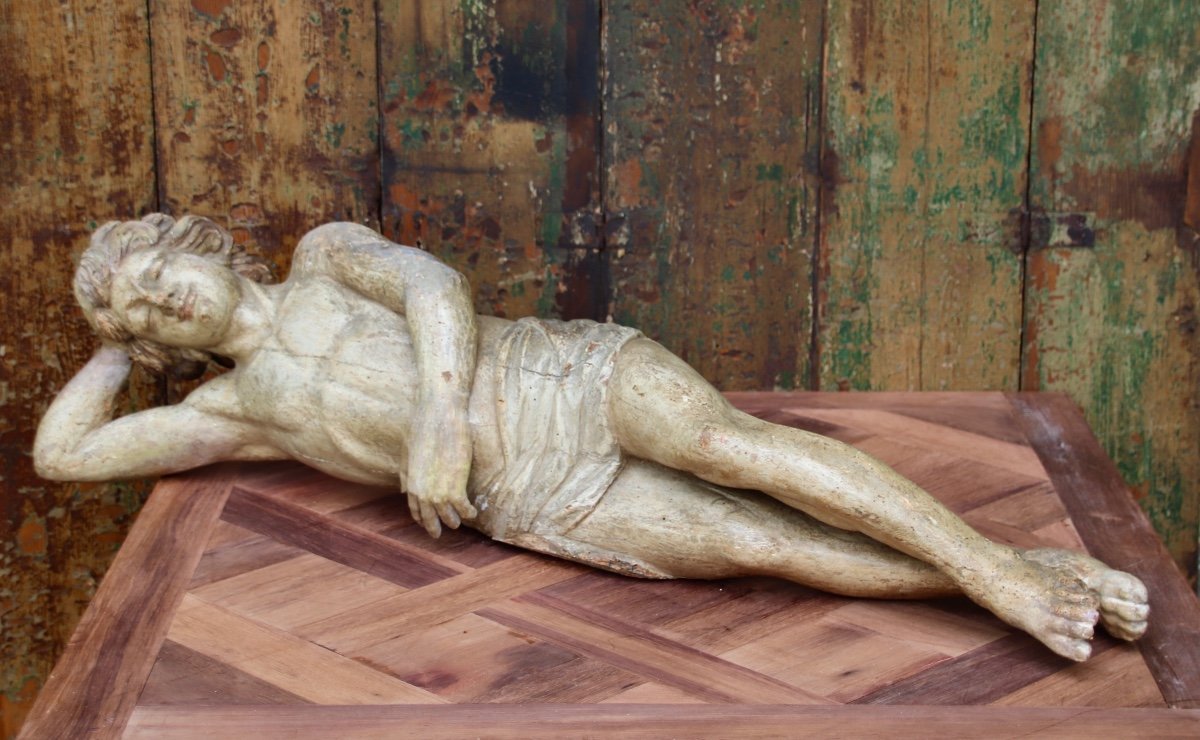 Sculpture d'Ange Allongé En Bois Polychrome d'époque XVIIIème -photo-4