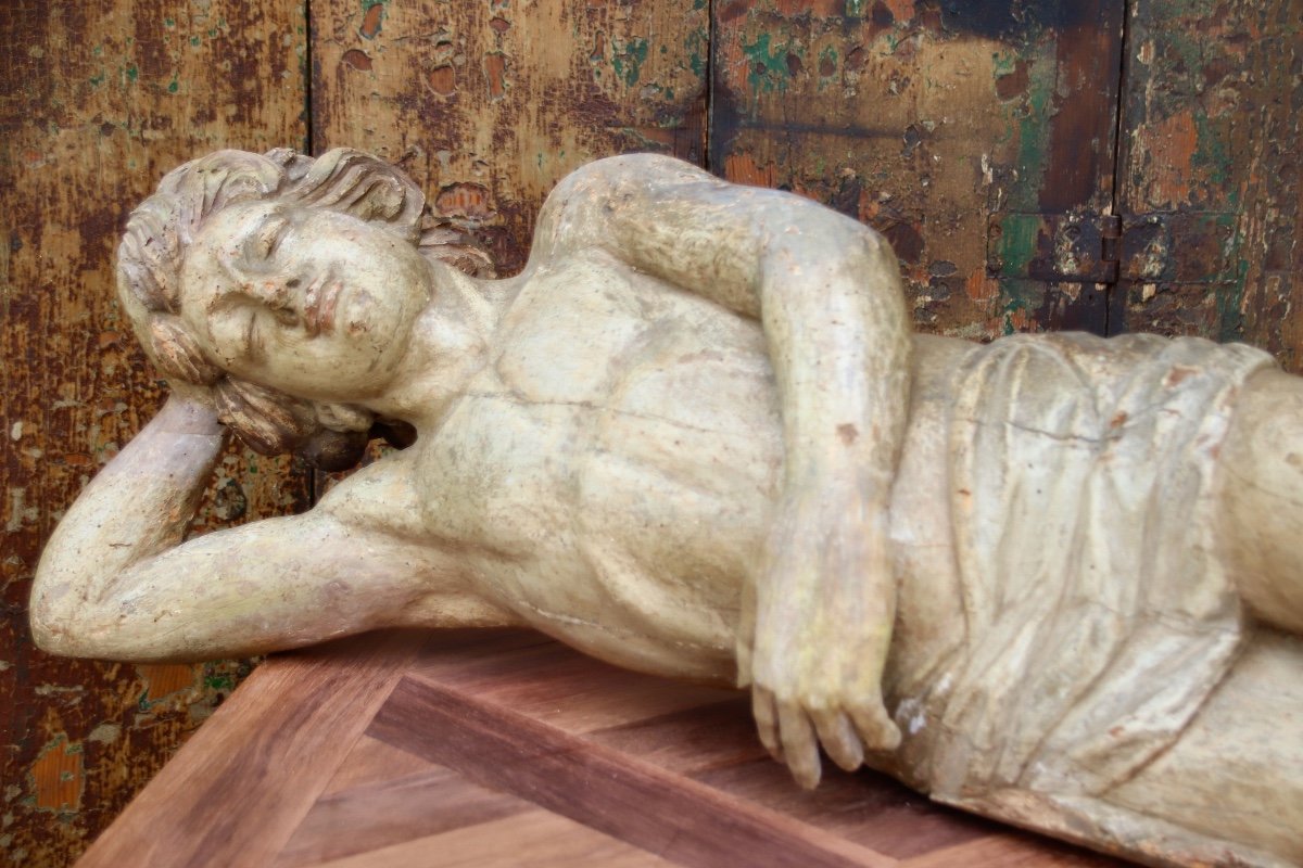 Sculpture d'Ange Allongé En Bois Polychrome d'époque XVIIIème -photo-6