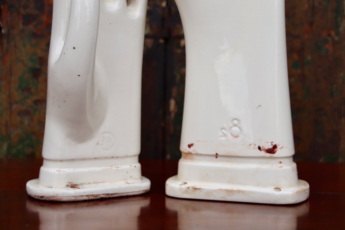 2 Porcelain Glove Molds-photo-3
