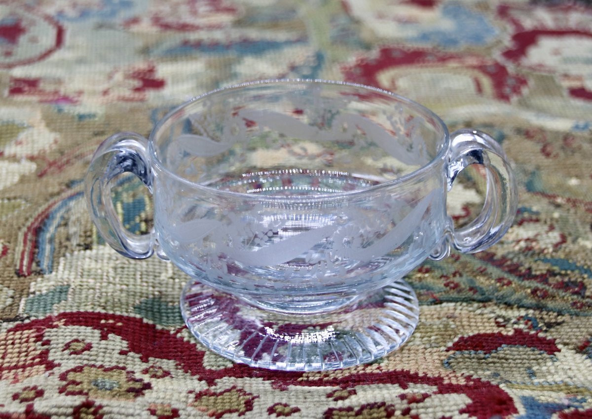 18th Century Engraved Glass Fruit Bowl -photo-1