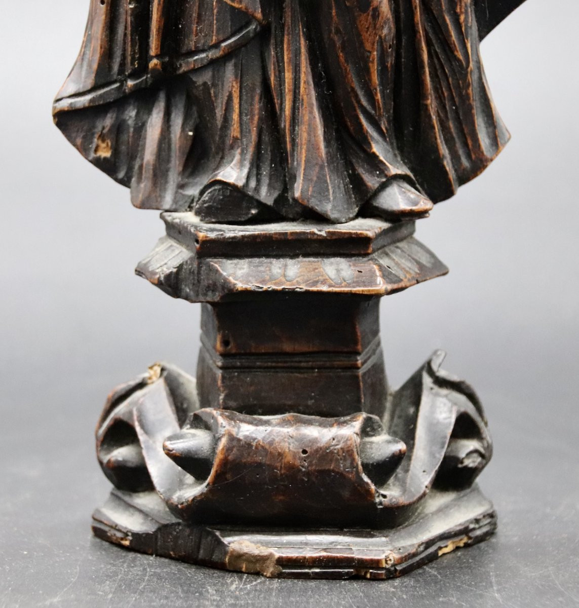 18th Century Lime Wood Sculpture Of A Saint -photo-1