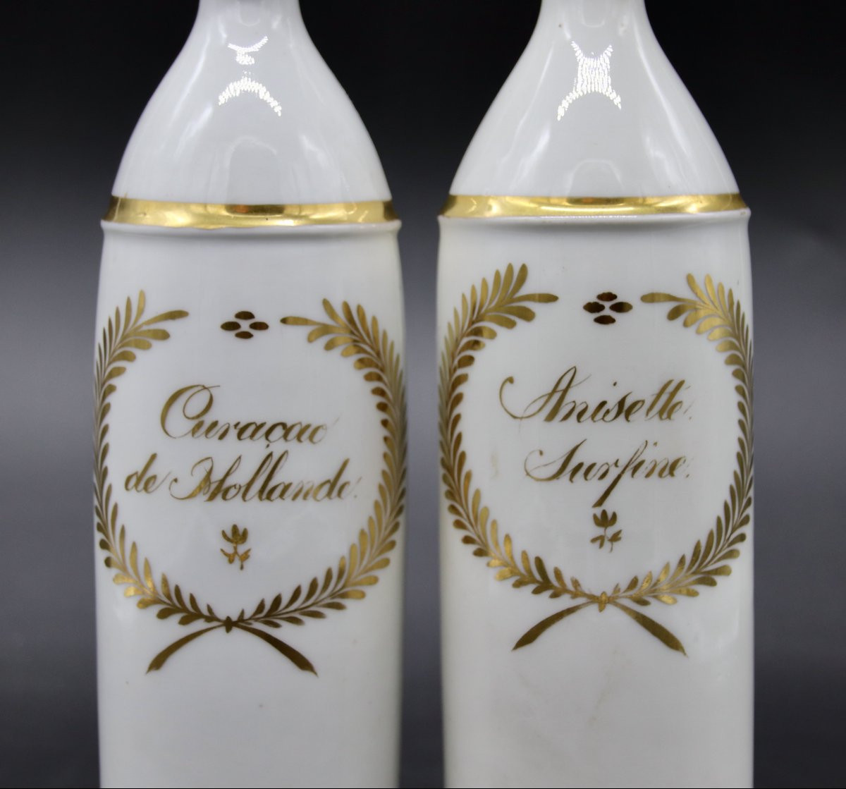 Pair Of 19th Century Medicinal Bottles In Paris Porcelain -photo-2