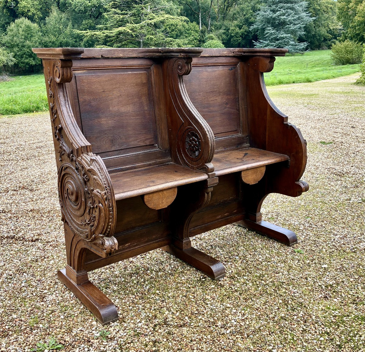 Stalles d'église en chêne éléments XVIIème 