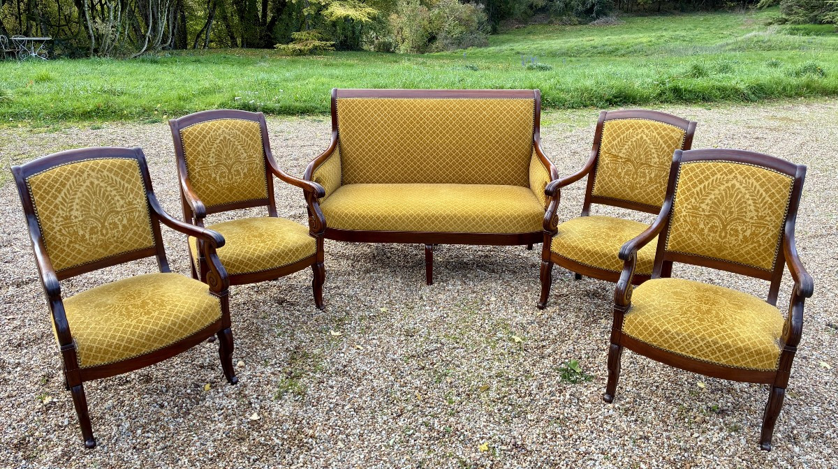 19th-century Restored Living Room With 1 Bench And 4 Mahogany Armchairs