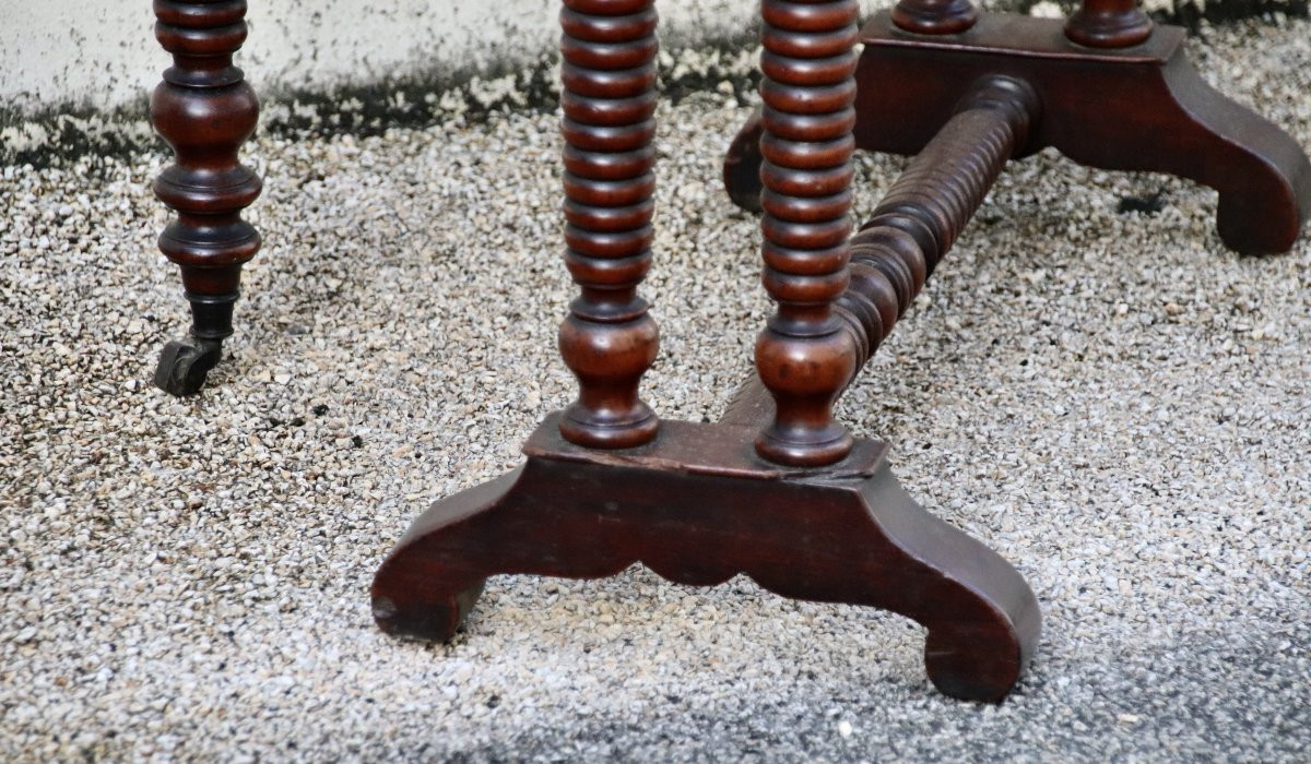 19th Century Mahogany Drop-leaf Table-photo-2