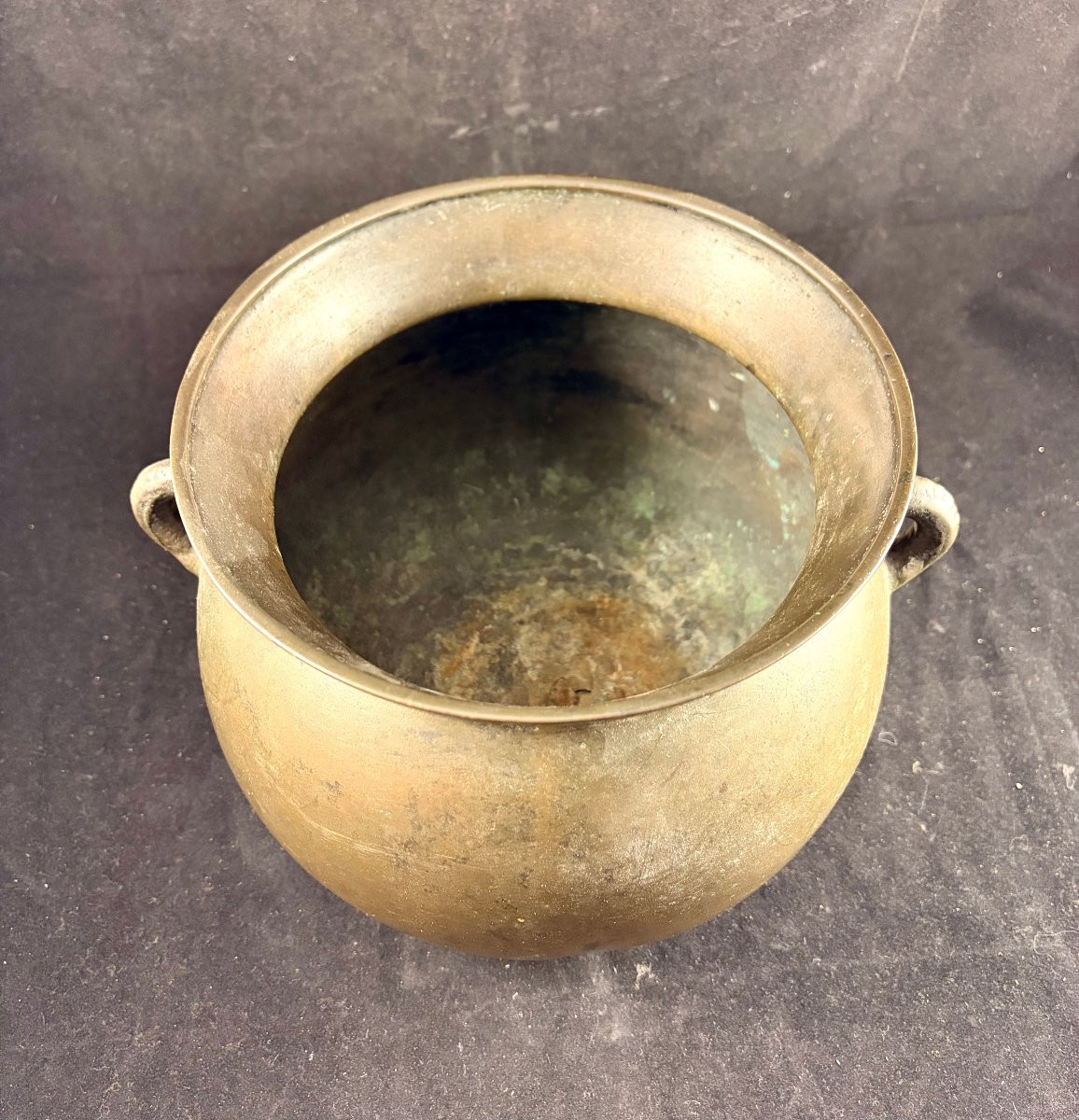 Early 17th Century Bronze Cauldron -photo-5