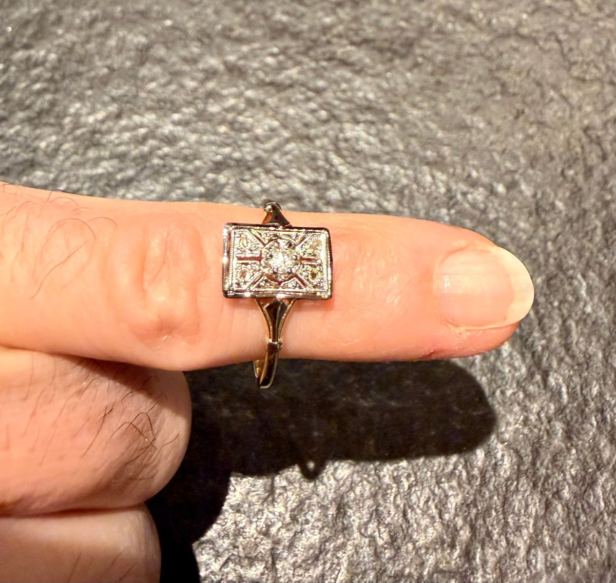 bague or jaune et platine chaton orné d'un diamant -photo-6