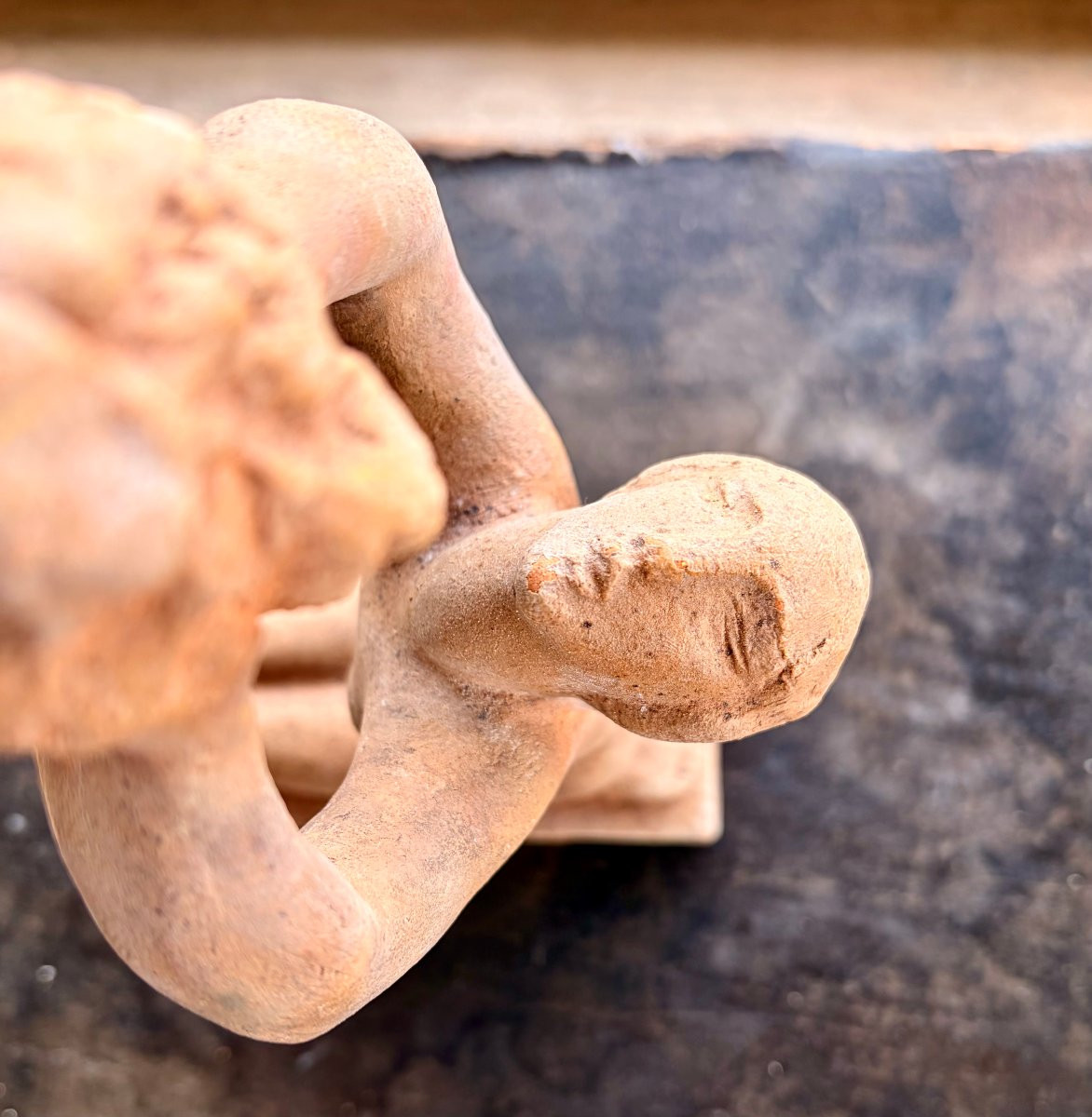 terre cuite jeune femme offrant un bouquet d'Édouard CAZEAUX-photo-4