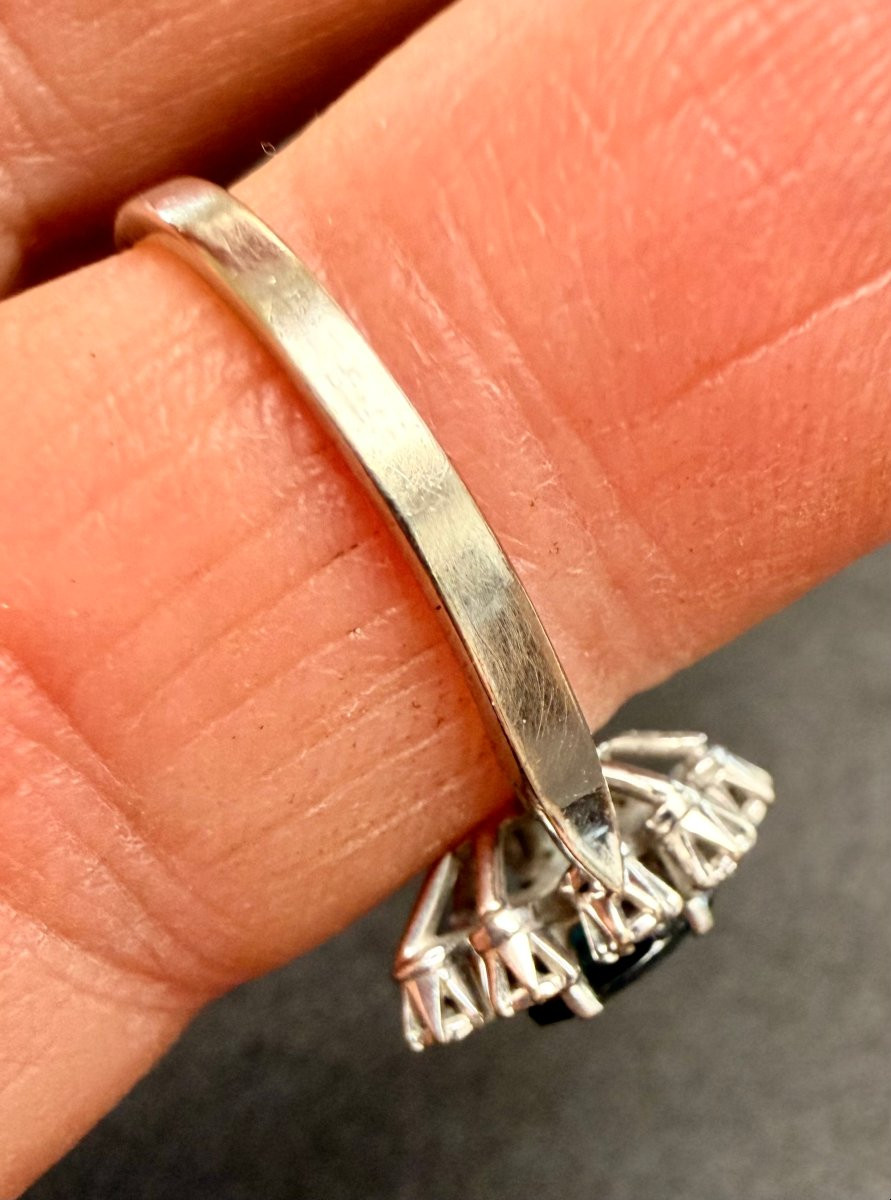 bague en or blanc saphir et diamants -photo-6
