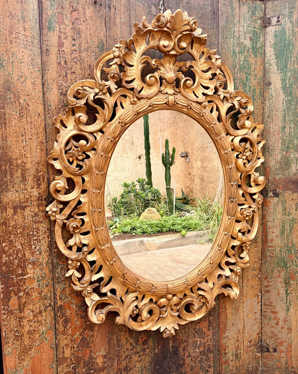 Oval Mirror In Gilded Wood In Rocail Style From The 19th Century -photo-2