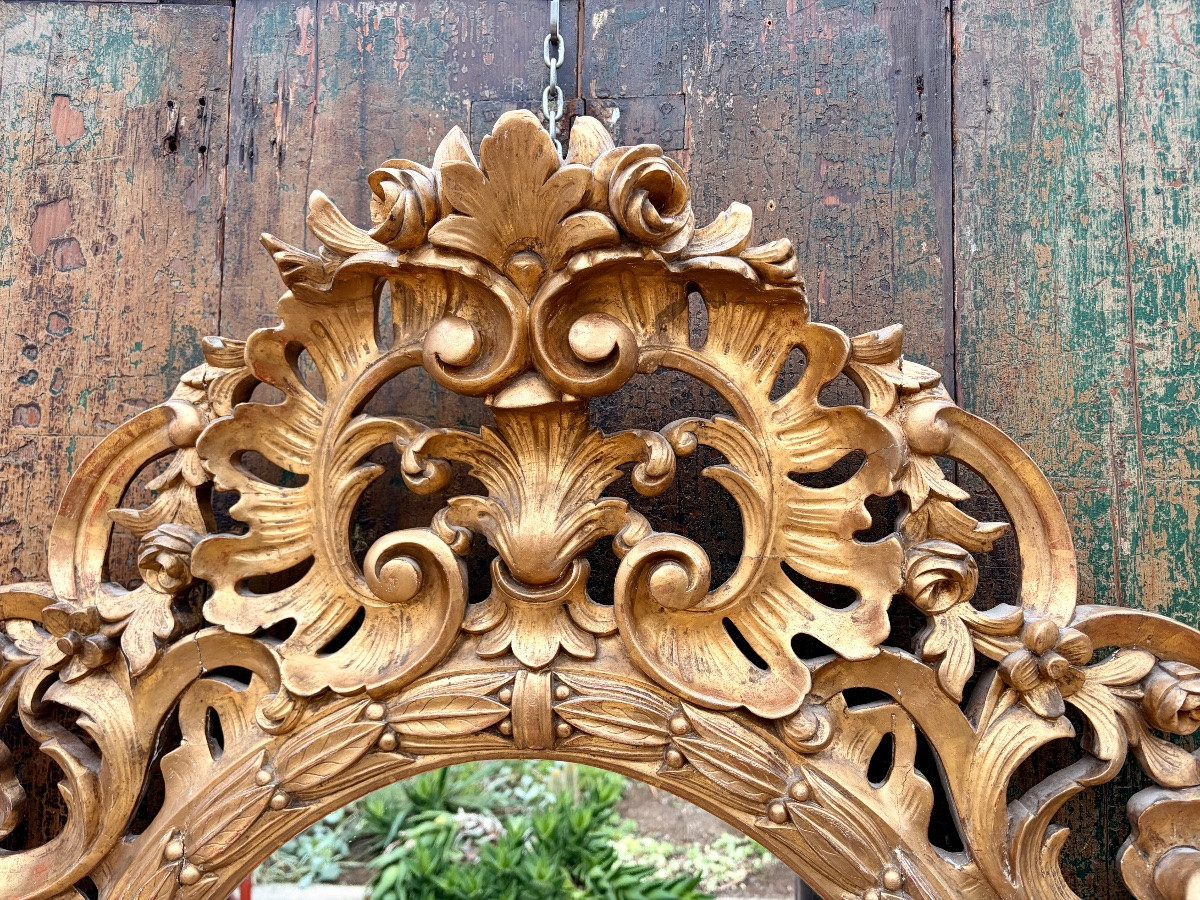 Oval Mirror In Gilded Wood In Rocail Style From The 19th Century -photo-3
