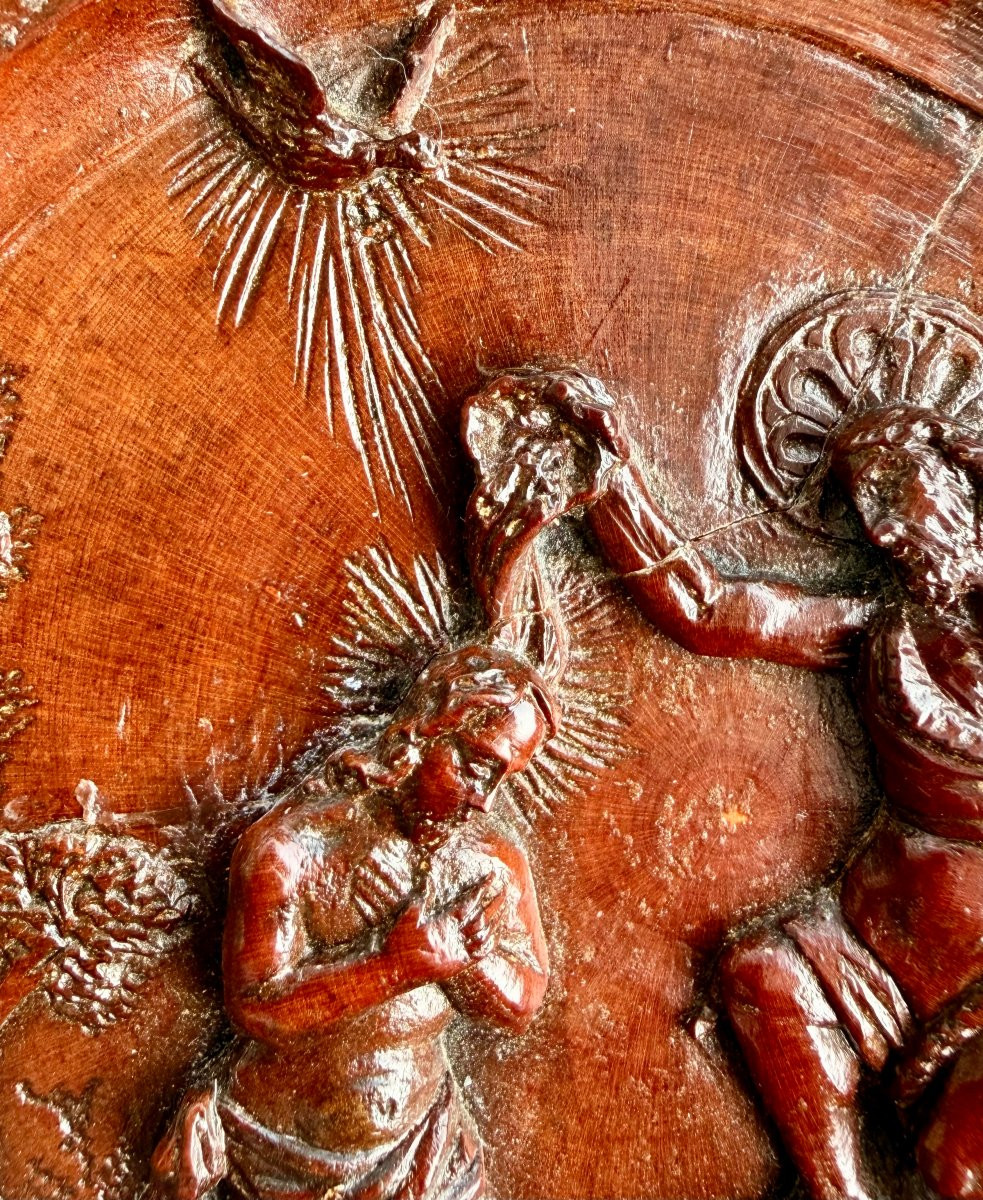 médaillon XVIIème en buis représentant le baptême du Christ -photo-2
