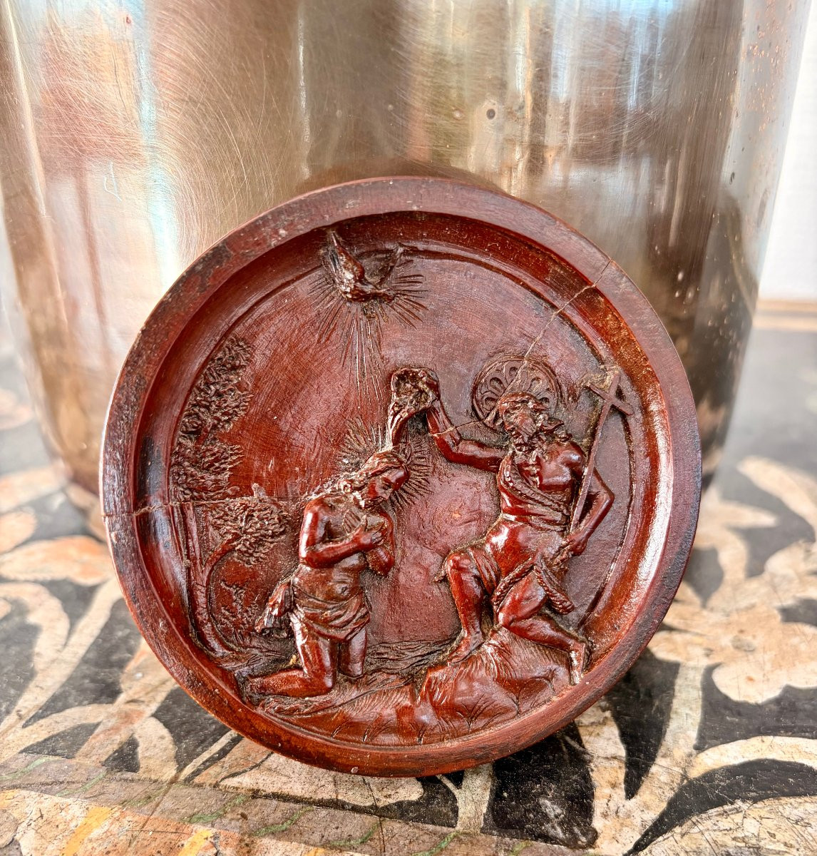 médaillon XVIIème en buis représentant le baptême du Christ -photo-8