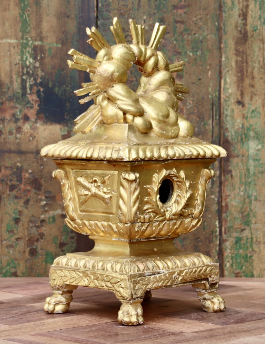 Reliquaire XVIIIème en bois doré -photo-4