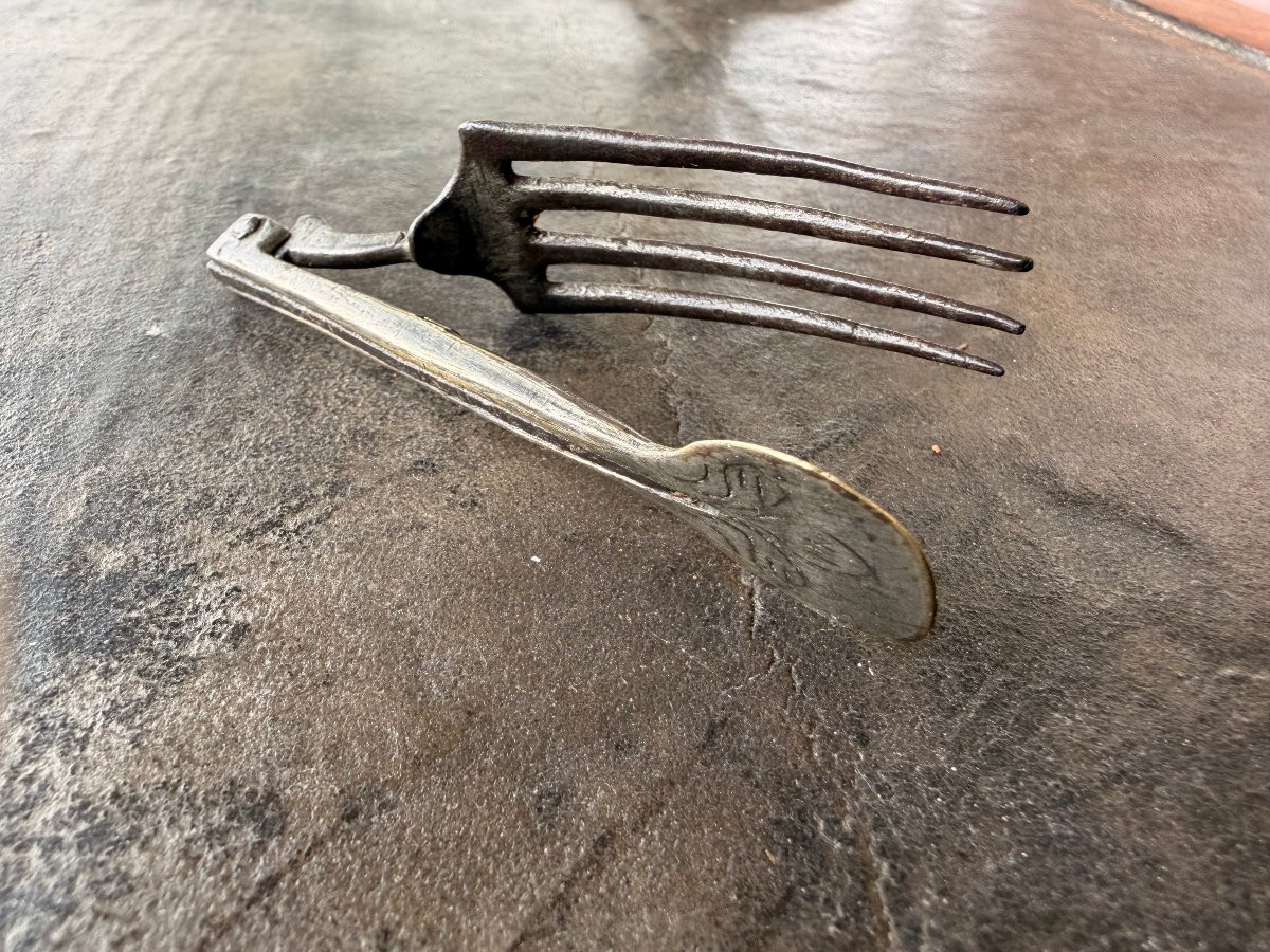 17th Century Folding Fork-photo-4